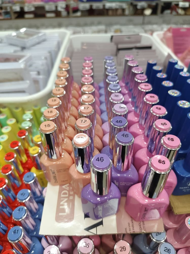 Esmalte semi Charm Limit vista 2