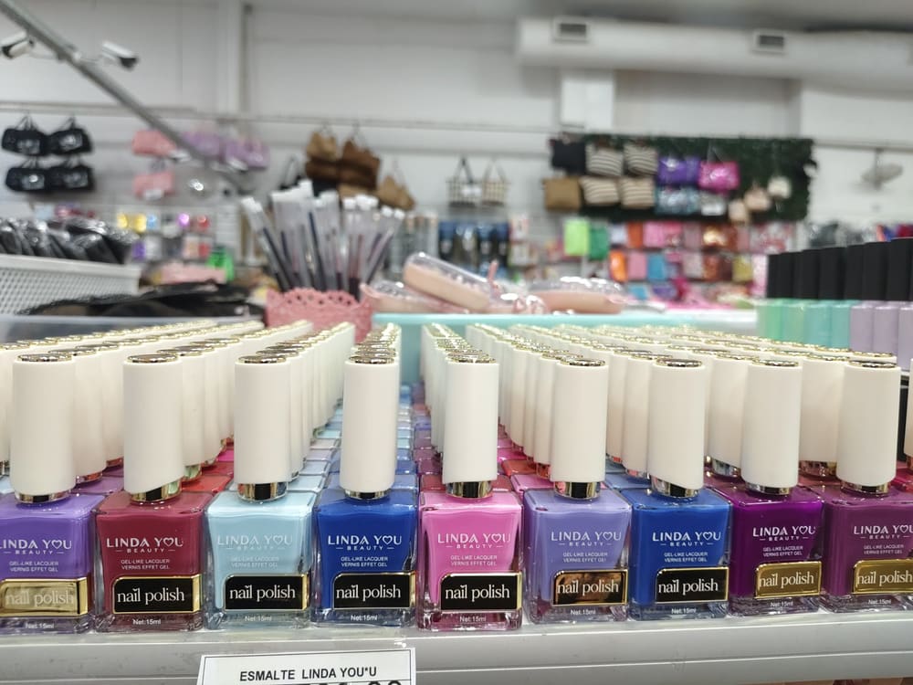 Esmalte Comun / Linda You